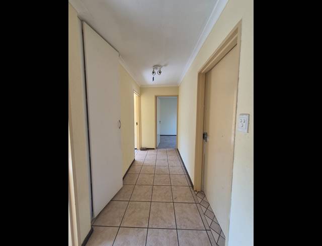 3 BEDROOM TOWNHOUSE FOR SALE IN EDLEEN